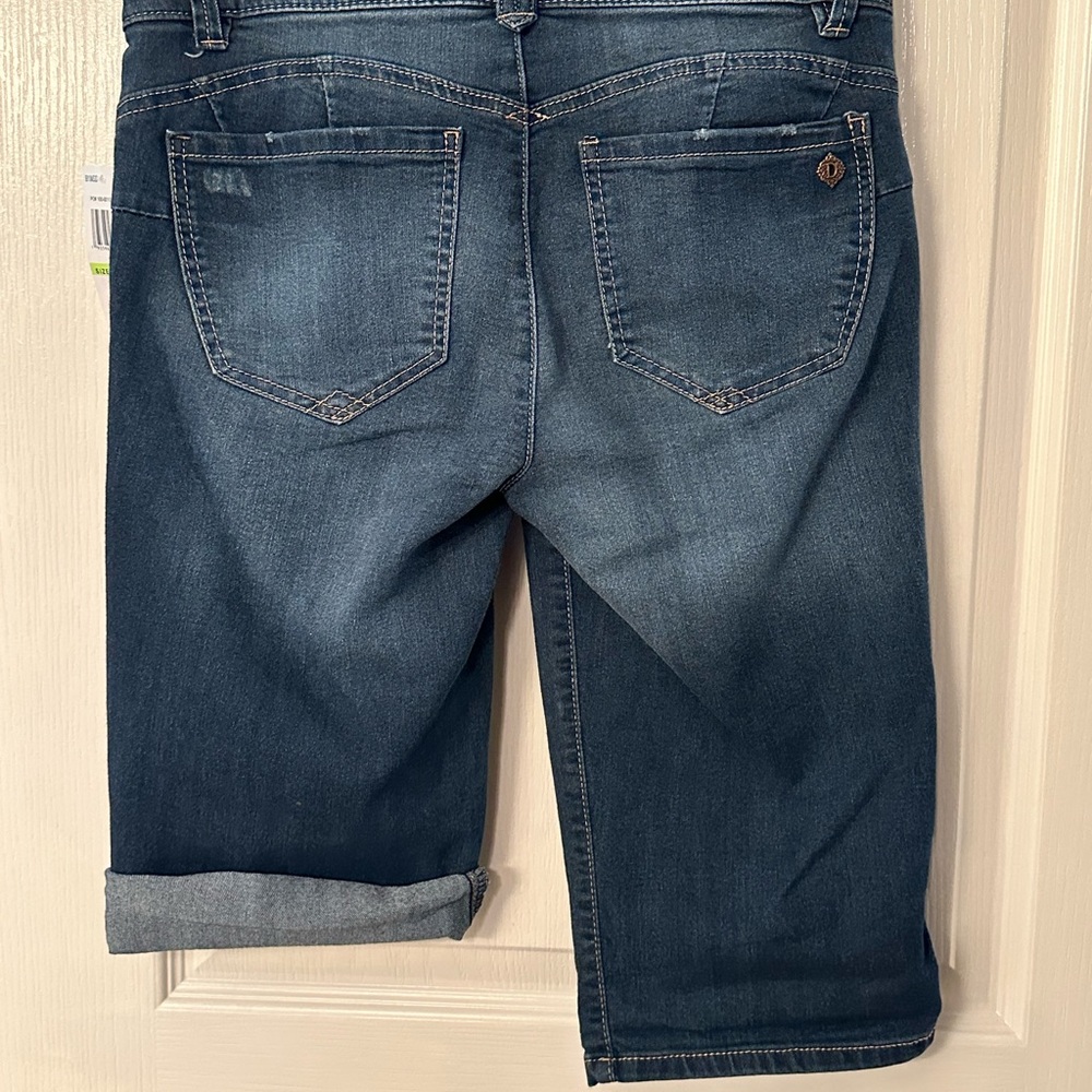 Democracy Denim Shorts - Picture 5 of 13